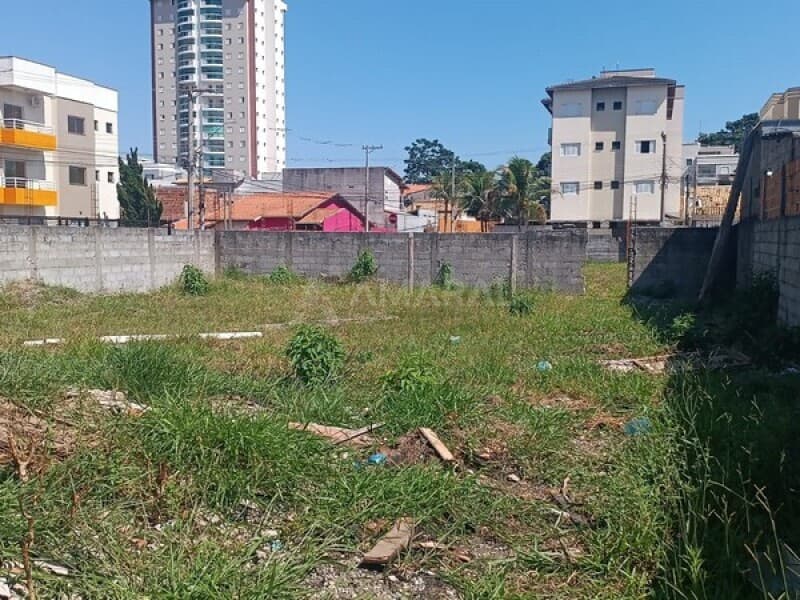 Foto 2 de 8: Terreno em leilão em Taubaté - SP, bairro Barranco — LOTE 013 Terreno de 357,62m² no Residencial Portal da Mantiquera