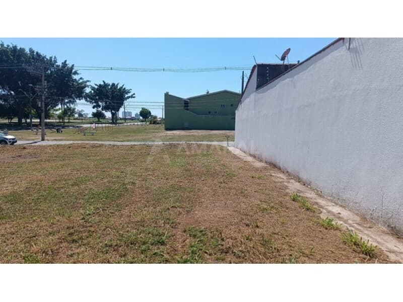 Foto 1 de 8: Terreno em leilão em Taubaté - SP, bairro Independência — LOTE 014 Terreno de 250,00m² na Esplanada Independência