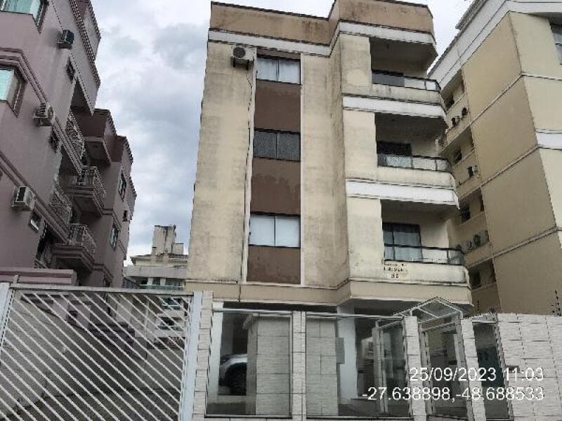 Apartamento em leilão em Palhoça - SC — LOTE 461 RES LIDIA MICHELS