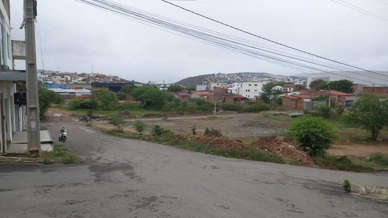 Foto 3 de 6: Terreno em leilão em Jequié - BA — LOTE 004 LOTEAMENTO BOA VISTA, BAIRRO POMPILIO SAMPAIO, JEQUIÉ – BAHIA - MATRÍCULA Nº 24505 – LIVRO