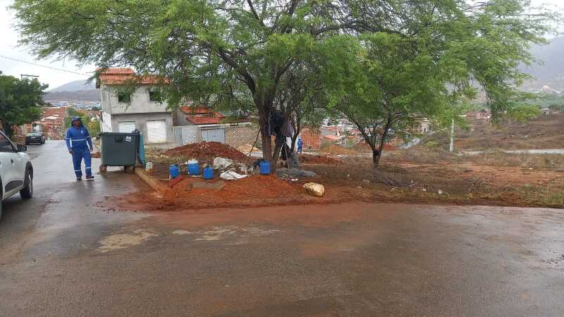 Foto 3 de 6: Terreno em leilão em Jequié - BA — LOTE 010 LOTEAMENTO SANTA LUZ, JEQUIÉ – BA - MATRÍCULA Nº: 64.970, LIVRO 2 - ÁREA TOTAL: 2.489,90m²