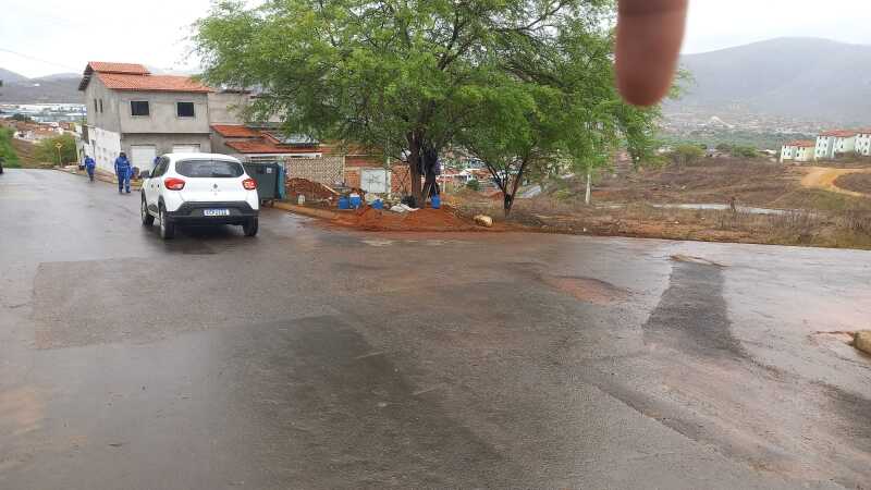 Foto 4 de 6: Terreno em leilão em Jequié - BA — LOTE 010 LOTEAMENTO SANTA LUZ, JEQUIÉ – BA - MATRÍCULA Nº: 64.970, LIVRO 2 - ÁREA TOTAL: 2.489,90m²