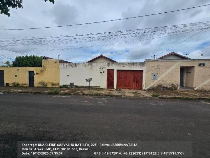 Casa em leilão em São Luís - MA, bairro Jardim Natalia — LOTE 122 CASA