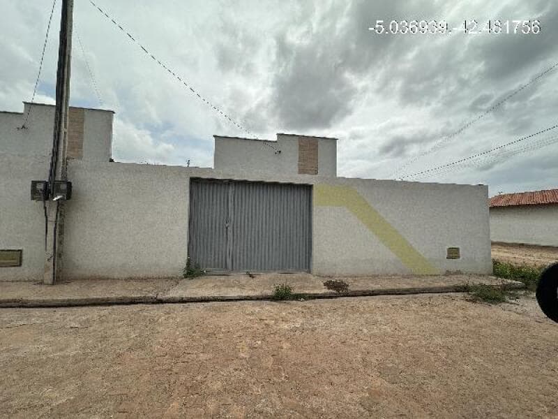 Casa em leilão em Altos - PI — LOTE 232 RESIDENCIAL PINHEIROS III