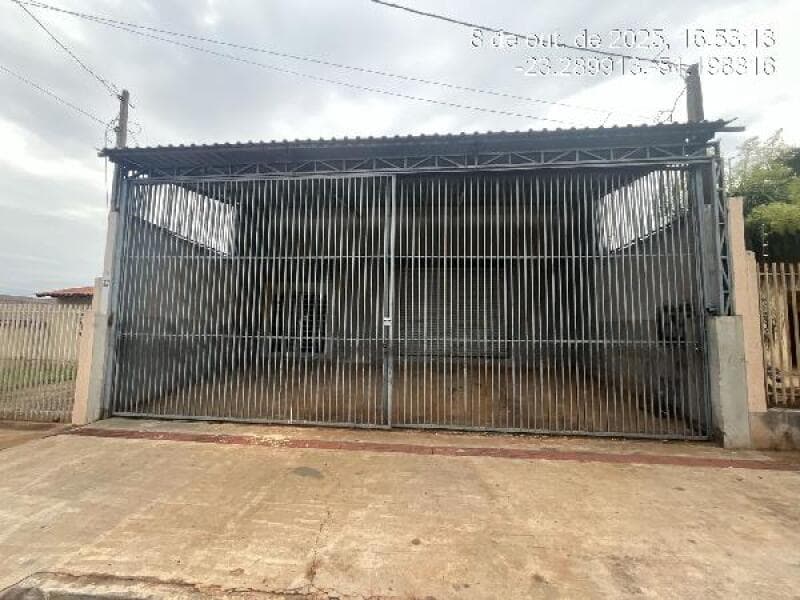 Casa em leilão em Londrina - PR, bairro Leonor — LOTE 272 CASA