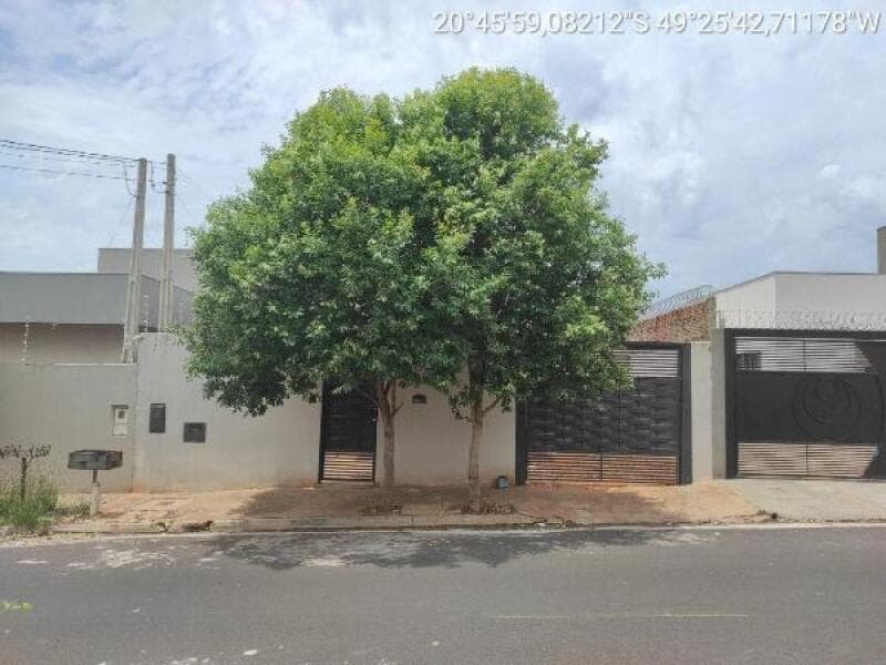 Casa em leilão em São José Do Rio Preto - SP, bairro Residencial São Thomaz II — LOTE 546 RES SÃO THOMAZ II
