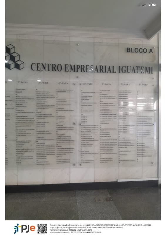 Foto 4 de 18: Comercial em leilão em Salvador - BA — LOTE 001 Sala - Centro Empresarial Iguatemi