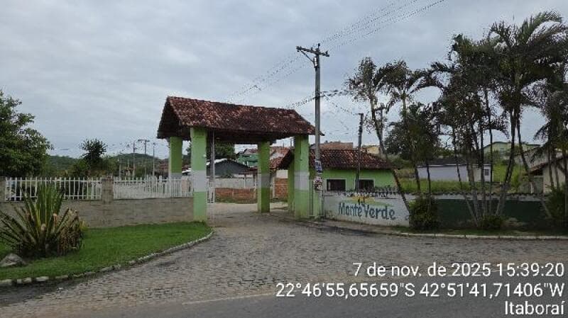 Casa em leilão em Itaboraí - RJ, bairro Badureco — LOTE 238 COND RES MONTE VERDE II