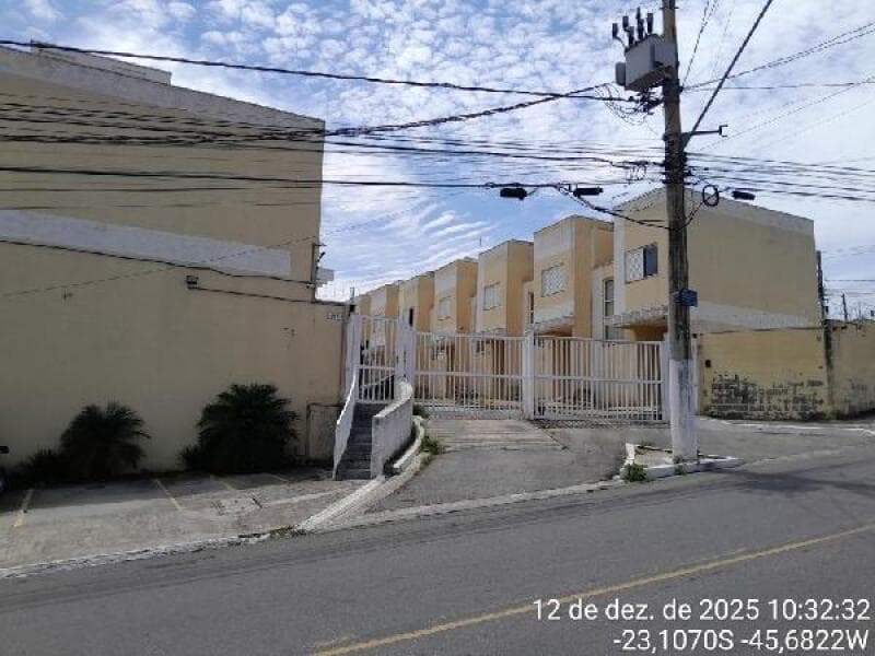 Casa em leilão em Caçapava - SP — LOTE 408 COND MIRANTE DO SOL