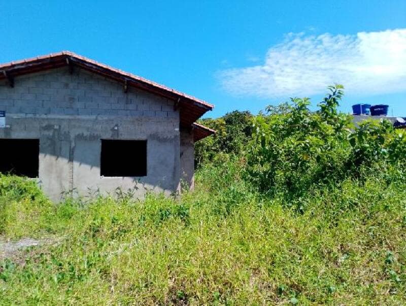 Casa em leilão em Itanhaém - SP, bairro Jardim Suarao — LOTE 422 CASA