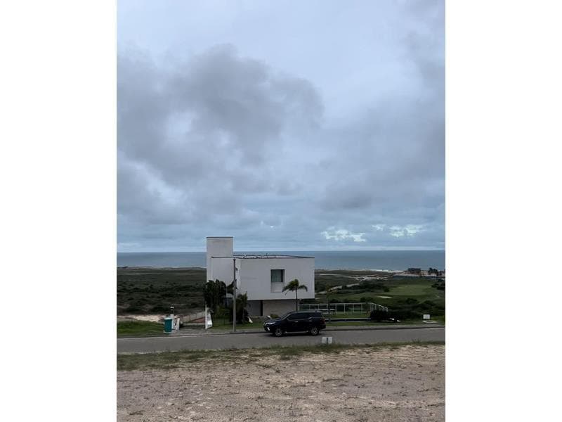 Foto 5 de 8: Terreno em leilão em Aquiraz - CE — LOTE 001 IMÓVEL NO LOTEAMENTO AQUIRAZ RIVIERA COM 1.544,88M²