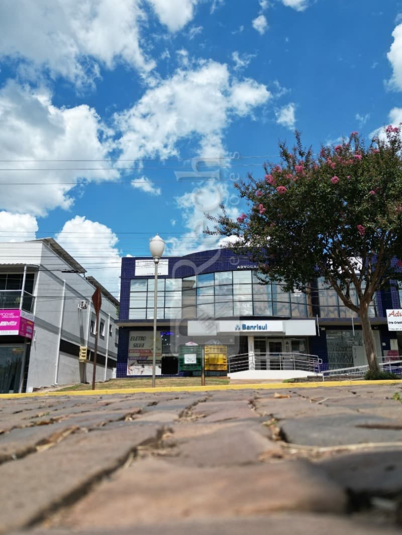 Foto 2 de 9: Terreno em leilão em Tio Hugo - RS — LOTE 001 TERRENO URBANO, ENCRAVADO, COM ÁREA DE 583,33M², EM TIO HUGO/RS