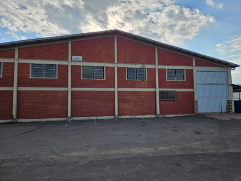 Foto 8 de 11: Comercial em leilão em Campo Bom - RS, bairro V — LOTE 001 PRÉDIO INDUSTRIAL