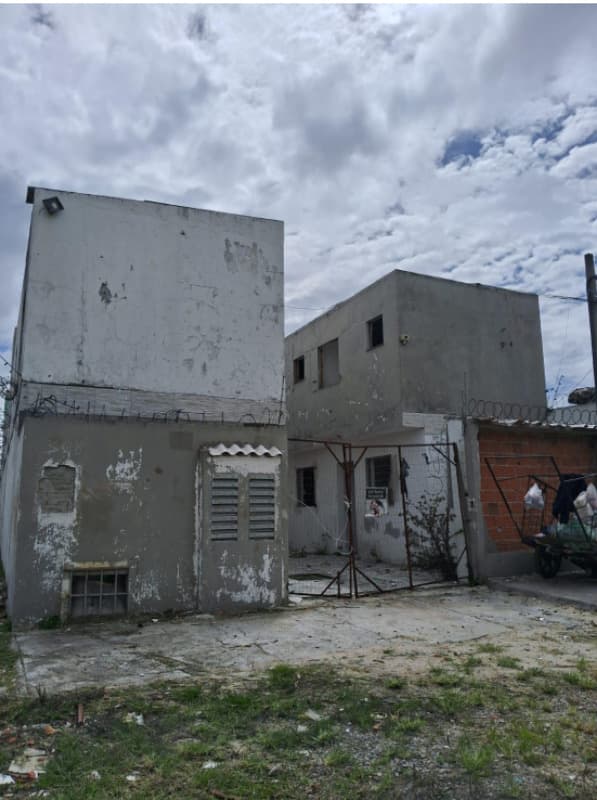 Foto 10 de 19: Terreno em leilão em Pelotas - RS — LOTE 001 LOTE N° 01 DA QUADRA 10