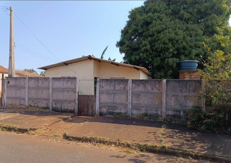 Terreno em leilão em Ituiutaba - MG — LOTE 002 IMÓVEL RESIDENCIAL COM ÁREA DE 360M² EM ITUIUTABA/MG