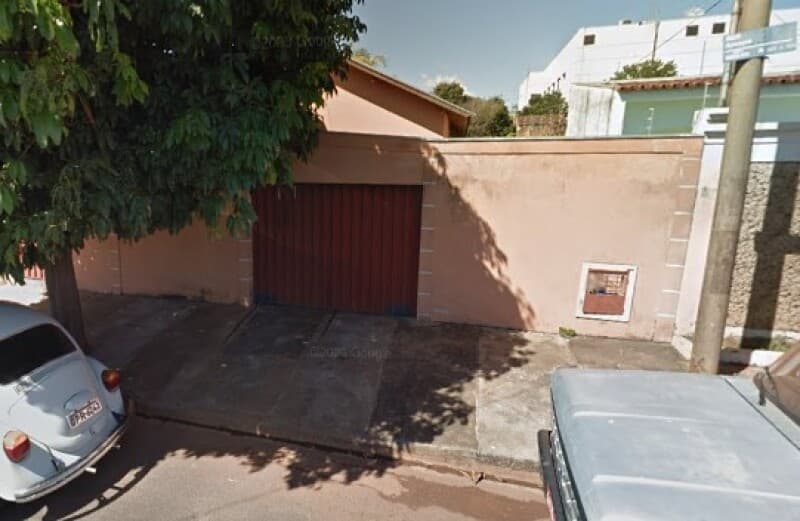 Terreno em leilão em Uberaba - MG — LOTE 001 IMÓVEL RESIDENCIAL NO BAIRRO VILA SANTA MARIA EM UBERABA/MG