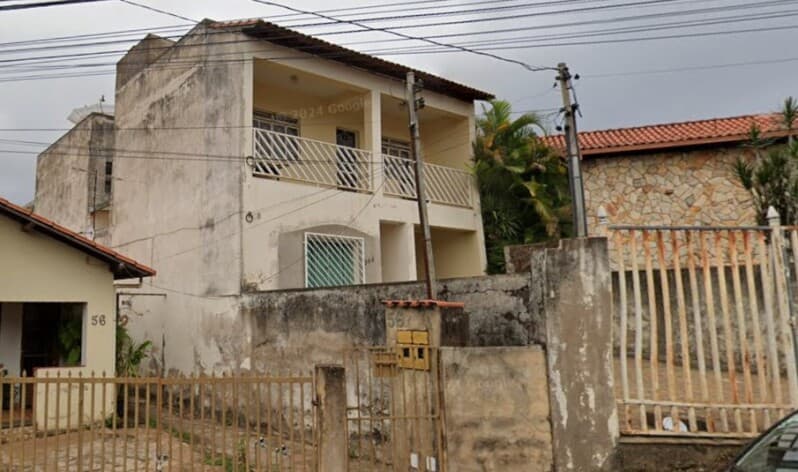 Foto 2 de 3: Comercial em leilão em Ouro Branco - MG — LOTE 003 UM IMÓVEL RESIDENCIAL EM OURO BRANCO/MG