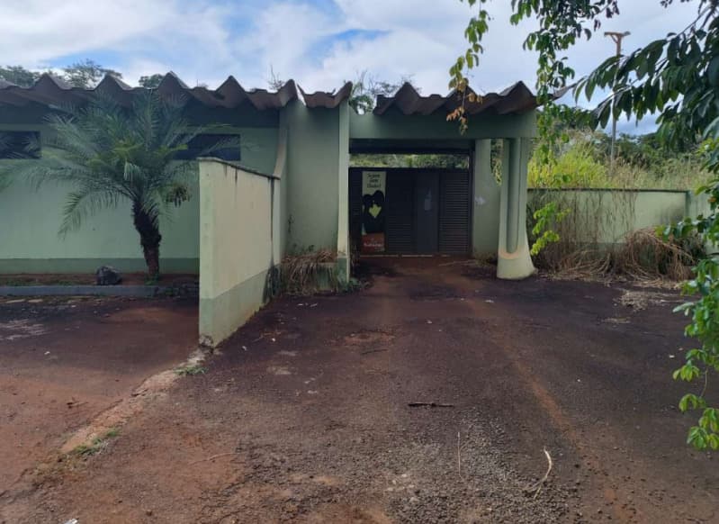 Foto 3 de 4: Comercial em leilão em Ituiutaba - MG — LOTE 001 IMÓVEL RURAL/COMERCIAL (MOTEL) ÀS MARGENS DA RODOVIA