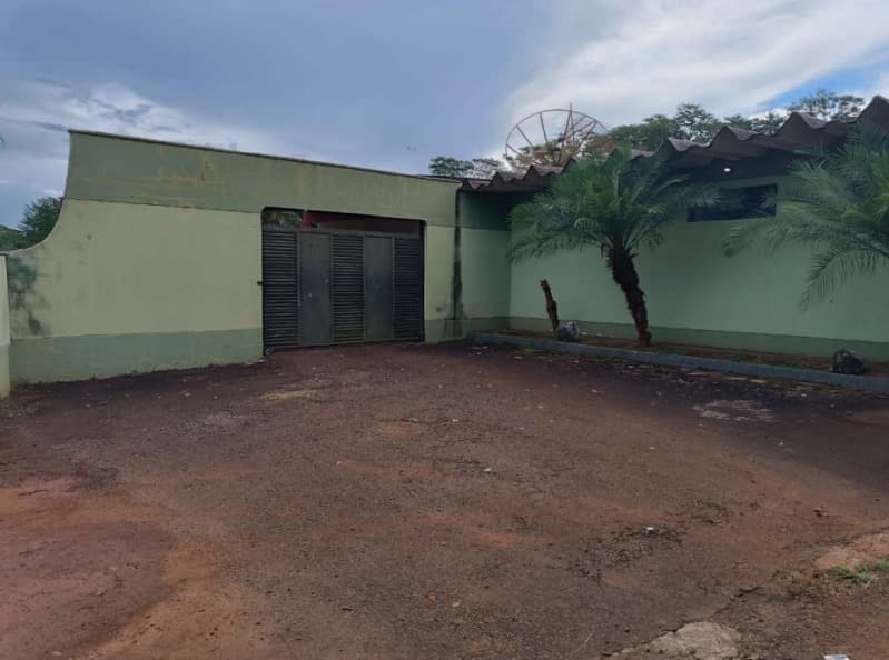 Foto 4 de 4: Comercial em leilão em Ituiutaba - MG — LOTE 001 IMÓVEL RURAL/COMERCIAL (MOTEL) ÀS MARGENS DA RODOVIA