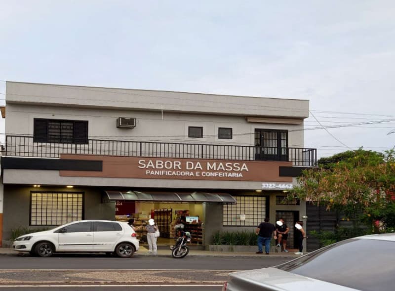 Comercial em leilão em Uberaba - MG, bairro Estados Unidos — LOTE 001 IMÓVEL RESIDENCIAL/COMERCIAL EM UBERABA/MG