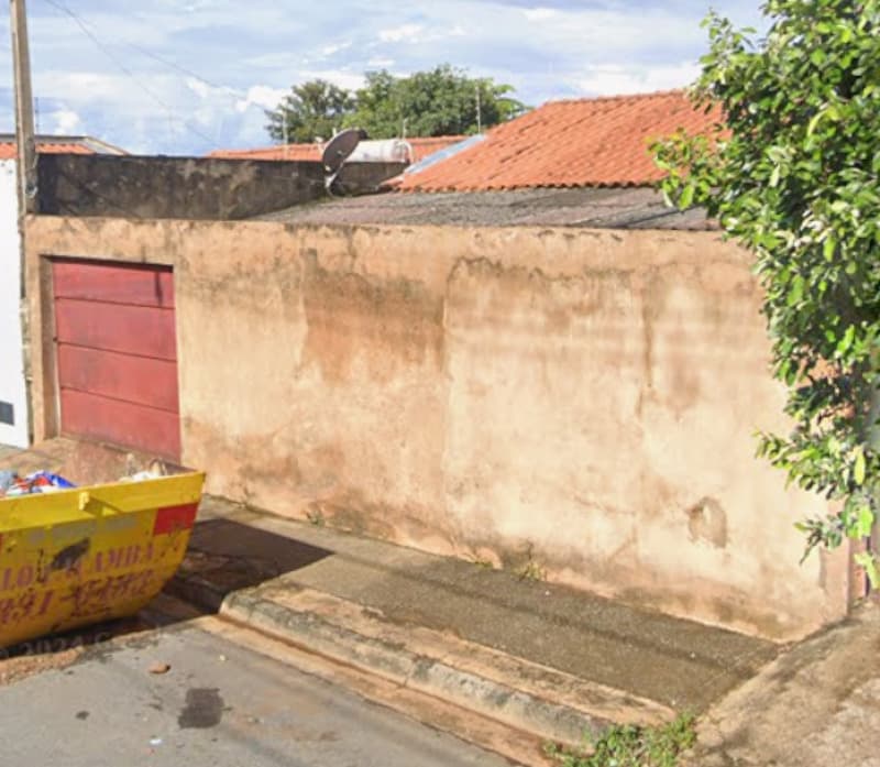 Foto 2 de 2: Casa em leilão em Patrocínio - MG, bairro Enéas Ferreira de Aguiar — LOTE 001 IMÓVEL RESIDENCIAL NO BAIRRO ENÉAS FERREIRA DE AGUIAR EM PATROCÍNIO/MG