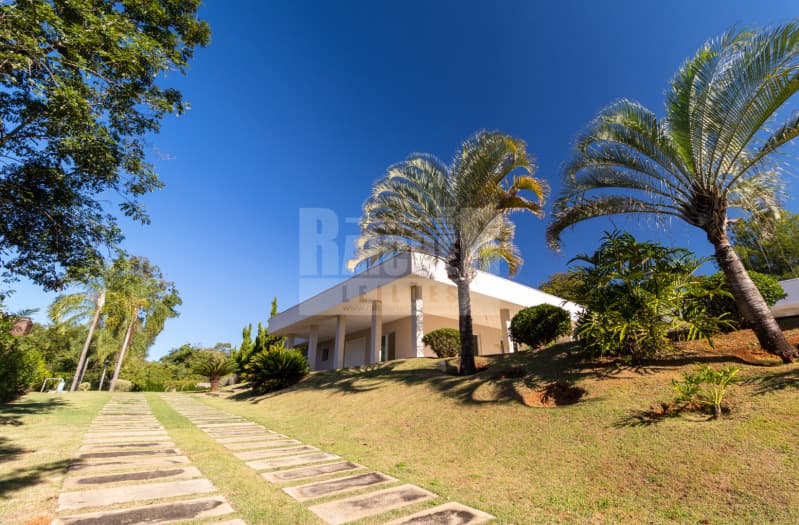 Foto 3 de 31: Casa em leilão em Indaiatuba - SP — LOTE 001 Casa de alto padrão, situado na Alameda das Cajaranas, Condomínio COLINAS DO MOSTEIRO DE IT