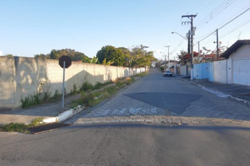Foto 4 de 4: Terreno em leilão em Lorena - SP — LOTE 001 3 LOTES UNIFICADOS (SOMADOS OS 3 COM 2.250 M2) EM LORENA