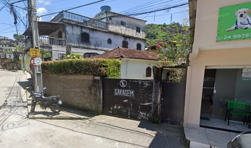 Foto 1 de 2: Casa em leilão em Petrópolis - RJ — LOTE 005 CASA NO BAIRRO INDEPENDÊNCIA - PETRÓPOLIS / RJ