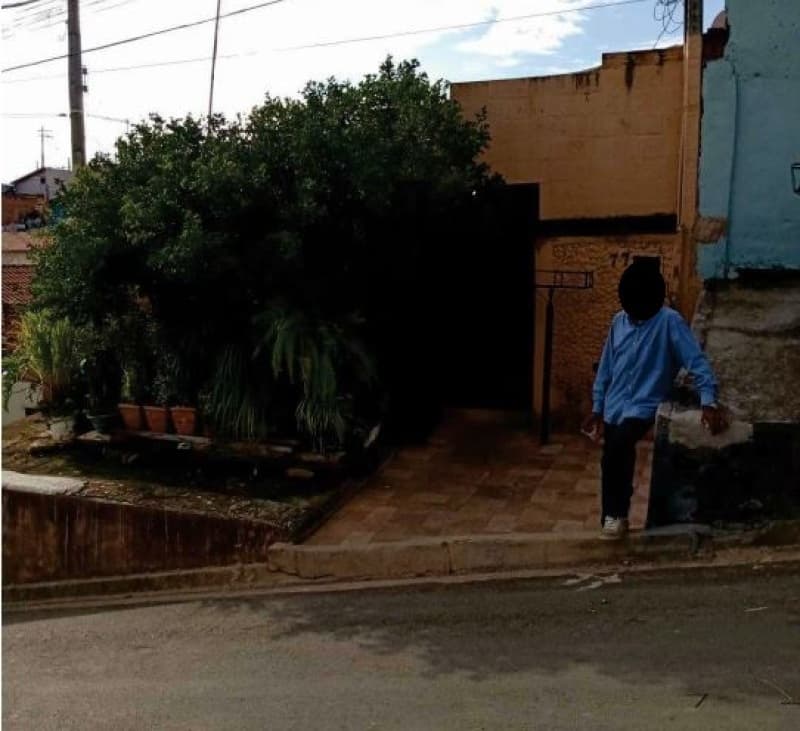 Foto 1 de 14: Terreno em leilão em Jaguariúna - SP — LOTE 001 Imóvel com benfeitorias, A.C. 120m², Bairro da Bela Vista