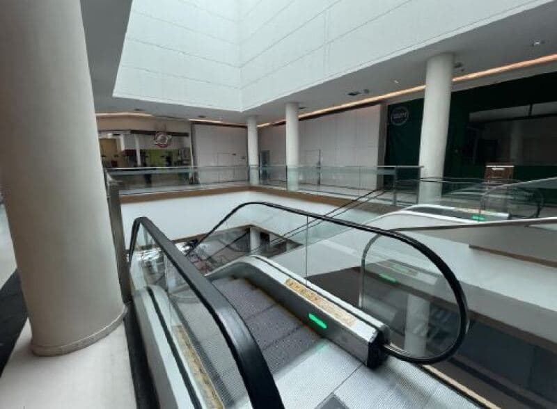 Foto 12 de 22: Comercial em leilão em São Paulo - SP — LOTE 001 Loja nº 14 do Condomínio Bonnaire, A.P. 42m², A.T. 165m², 1 vaga, Santo Amaro, São Paulo/SP