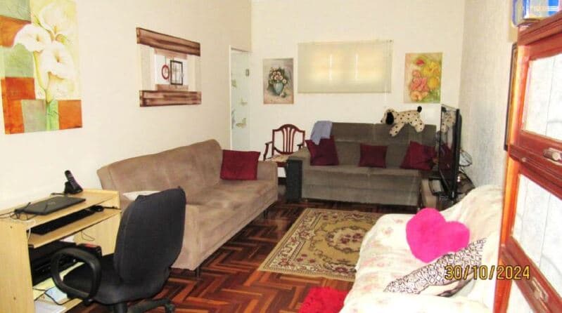 Foto 13 de 15: Casa em leilão em Bauru - SP, bairro Vila Pacífico — LOTE 001 Imóvel Residencial com A.C. 182m², A.T. 304m², piscina, Vila Pacífico, Bauru/SP