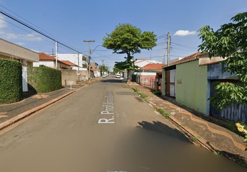 Foto 4 de 4: Terreno em leilão em Americana - SP, bairro Vila Cordenonsi — LOTE 001 Parte Ideal (33,33%) Imóvel residencial com A.C. 262m², A.T. 413m², Vila Cordenonsi, Americ