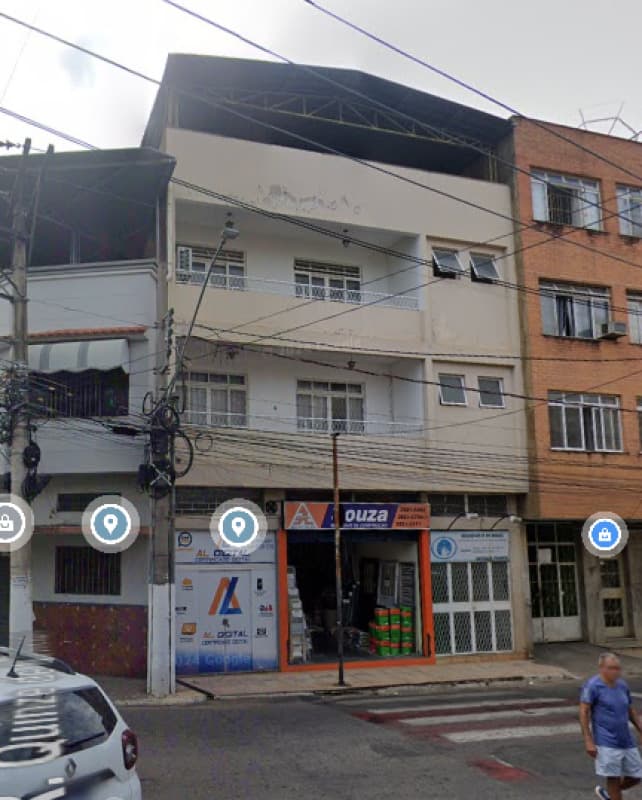 Apartamento em leilão em Ubá - MG — LOTE 005 APARTAMENTO COM COBERTURA 311,31M² EM UBÁ/MG