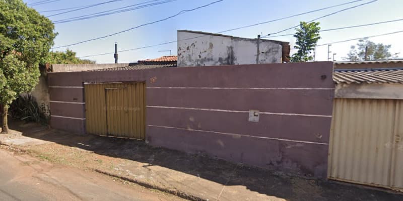 Casa em leilão em Uberaba - MG, bairro São José — LOTE 003 DIREITOS DO IMÓVEL DE 260M² NO BAIRRO SÃO JOSÉ EM UBERABA/MG
