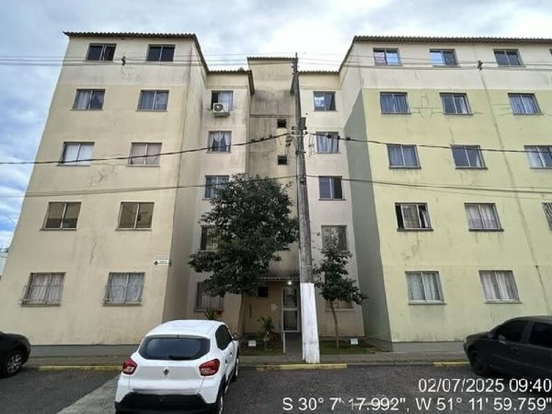 Apartamento em leilão em Porto Alegre - RS — LOTE 447 APARTAMENTO EM PORTO ALEGRE/RS