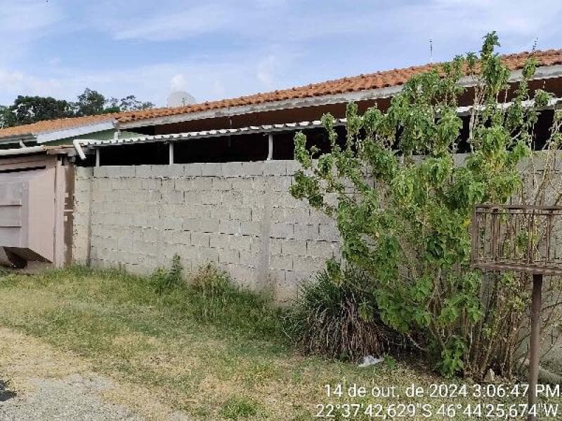 Casa em leilão em Serra Negra - SP — LOTE 587 CASA EM SERRA NEGRA/SP - DESCONTO DE 23,54% DO VALOR DE AVALIAÇÃO NO 2º LEILÃO