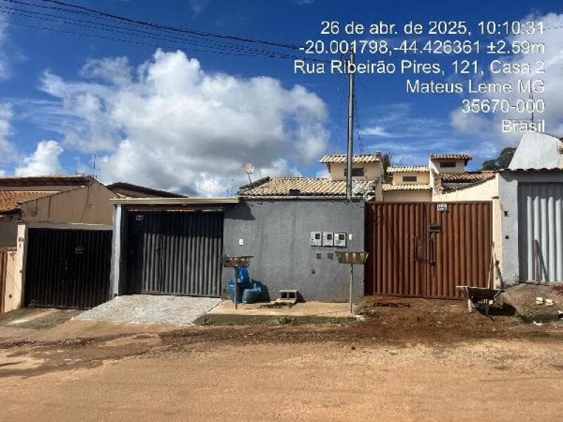 Casa em leilão em Mateus Leme - MG — LOTE 095 CASA, 119,52 M2 Mateus Leme/MG