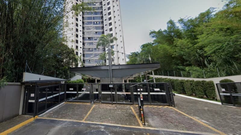 Foto 2 de 3: Apartamento em leilão em Amparo - SP — LOTE 001 QUOTA PARTE APARTAMENTO 158m² - AMPARO