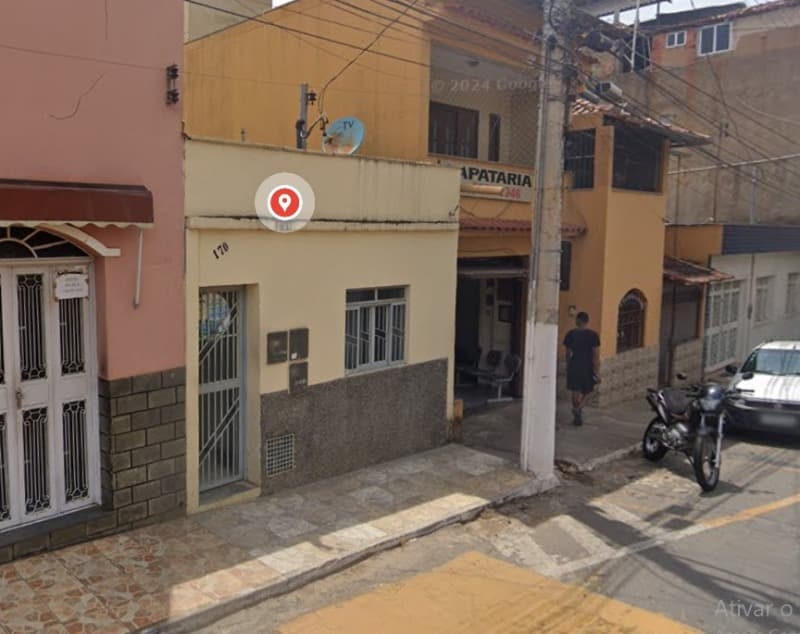 Casa em leilão em Ubá - MG, bairro Centro — LOTE 001 Casa residencial 72 m2 - Centro - Ubá/MG