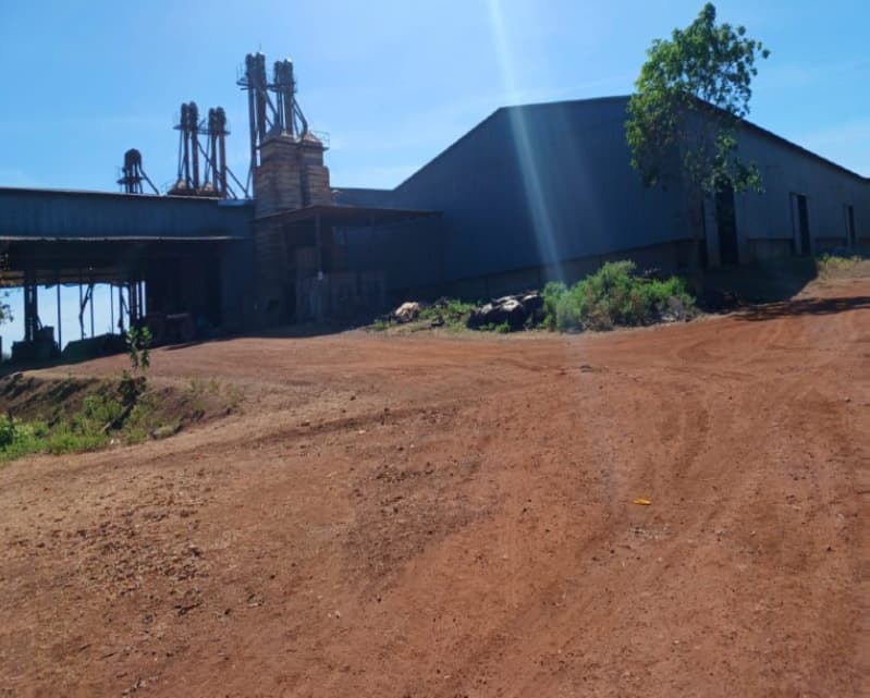 Terreno em leilão em Cristalândia - TO — LOTE 001 Imóvel medindo 06.56,65há, localizado em Cristalândia onde esta instalado um secador de grã