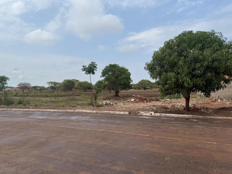Foto 1 de 6: Imóvel em leilão em Araguacema - TO — LOTE 014 Lote nº 16, da Quadra nº 45, com área de 587,59 m², o qual está matriculado sob o nº 6.157,