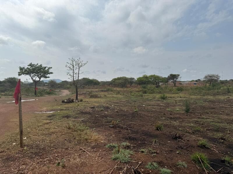 Foto 1 de 3: Imóvel em leilão em Araguacema - TO — LOTE 035 Lote nº 19 da Quadra nº 46, com área de 363,00 m², o qual está matriculado sob o nº 6.178,