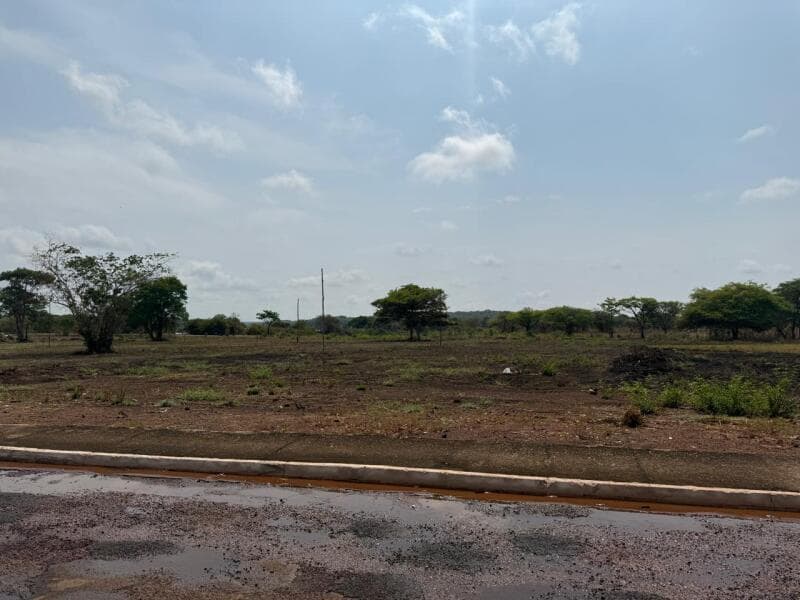 Foto 1 de 3: Imóvel em leilão em Araguacema - TO — LOTE 039 Lote nº 03 da Quadra nº 47, com área de 333,69 m², o qual está matriculado sob o nº 6.182,
