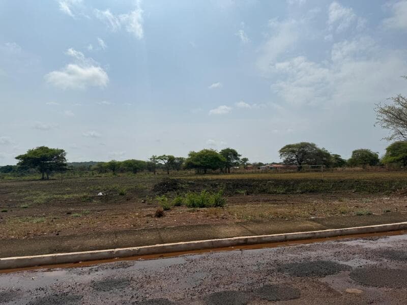 Foto 2 de 3: Imóvel em leilão em Araguacema - TO — LOTE 060 Lote nº 05 da Quadra nº 48, com área de 401,37 m², o qual está matriculado sob o nº 6.203,