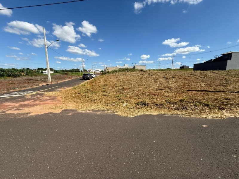 Foto 2 de 7: Terreno em leilão em Américo De Campos - SP — LOTE 005 1 Terreno do Lote 15 da Quadra 04