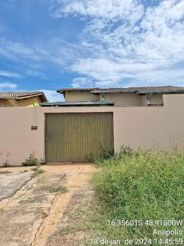 Casa em leilão em Anápolis - GO — LOTE 056 Casa