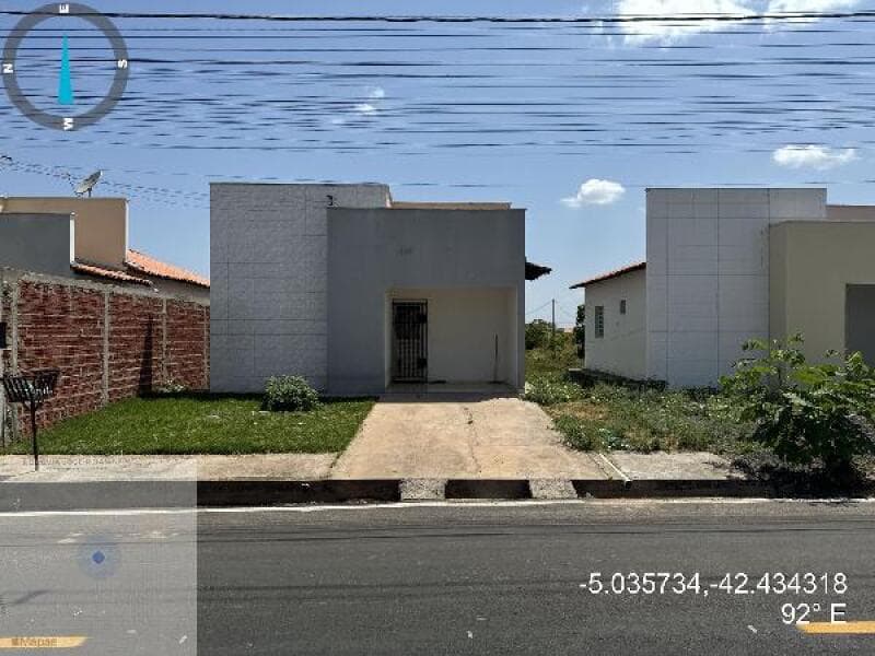 Casa em leilão em Altos - PI — LOTE 245 Casa