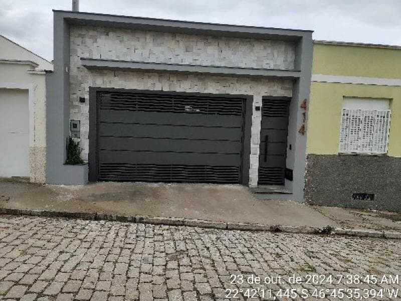 Casa em leilão em Amparo - SP — LOTE 465 Casa