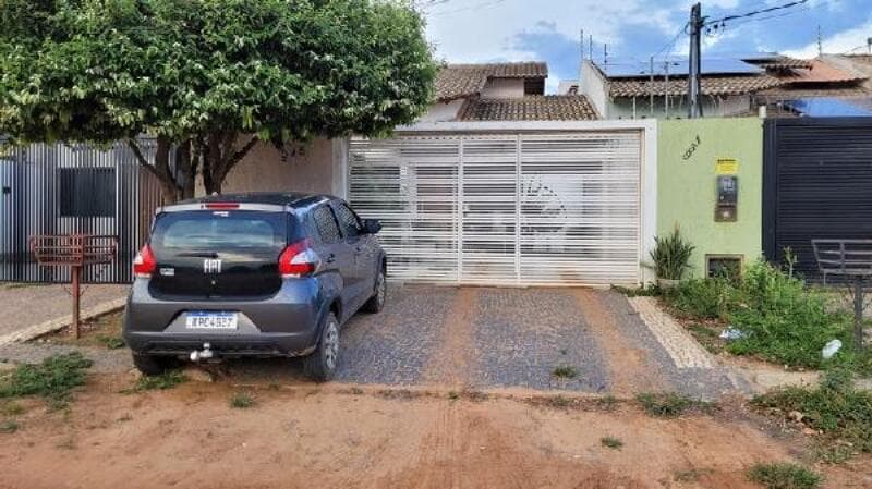 Casa em leilão em Luís Eduardo Magalhães - BA — LOTE 020 Casa