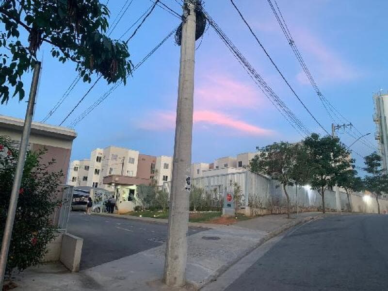 Apartamento em leilão em Contagem - MG — LOTE 100 Apartamento